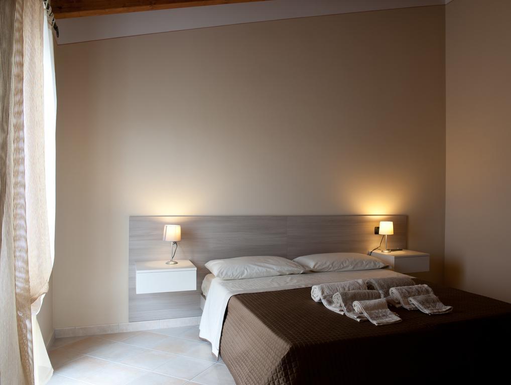 Al Borgo Alloggi Desenzano del Garda Quarto foto