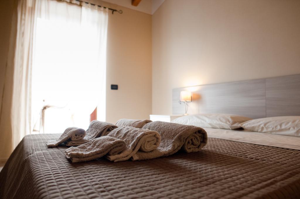 Al Borgo Alloggi Desenzano del Garda Quarto foto